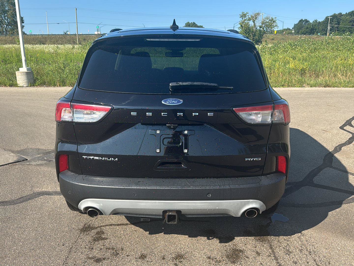 Used 2021 Ford Escape Titanium AWD/4WD image 4
