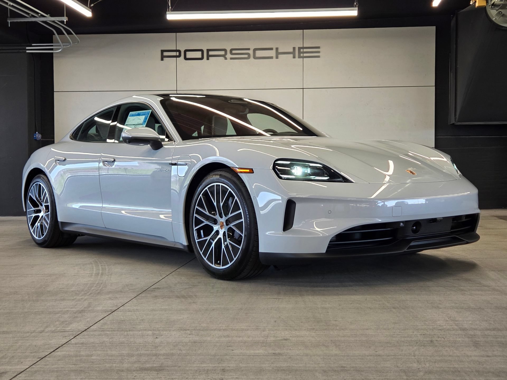 New 2026 Porsche Taycan RWD image 28