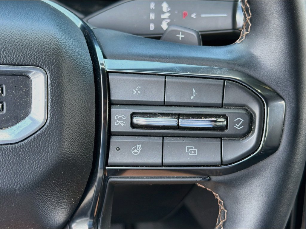 Used 2025 GMC Acadia AT4 AWD/4WD image 20