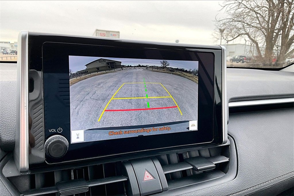 Used 2024 Toyota RAV4 LE image 19