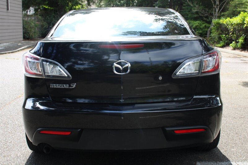 Used 2011 MAZDA MAZDA3 i Sport FWD image 10