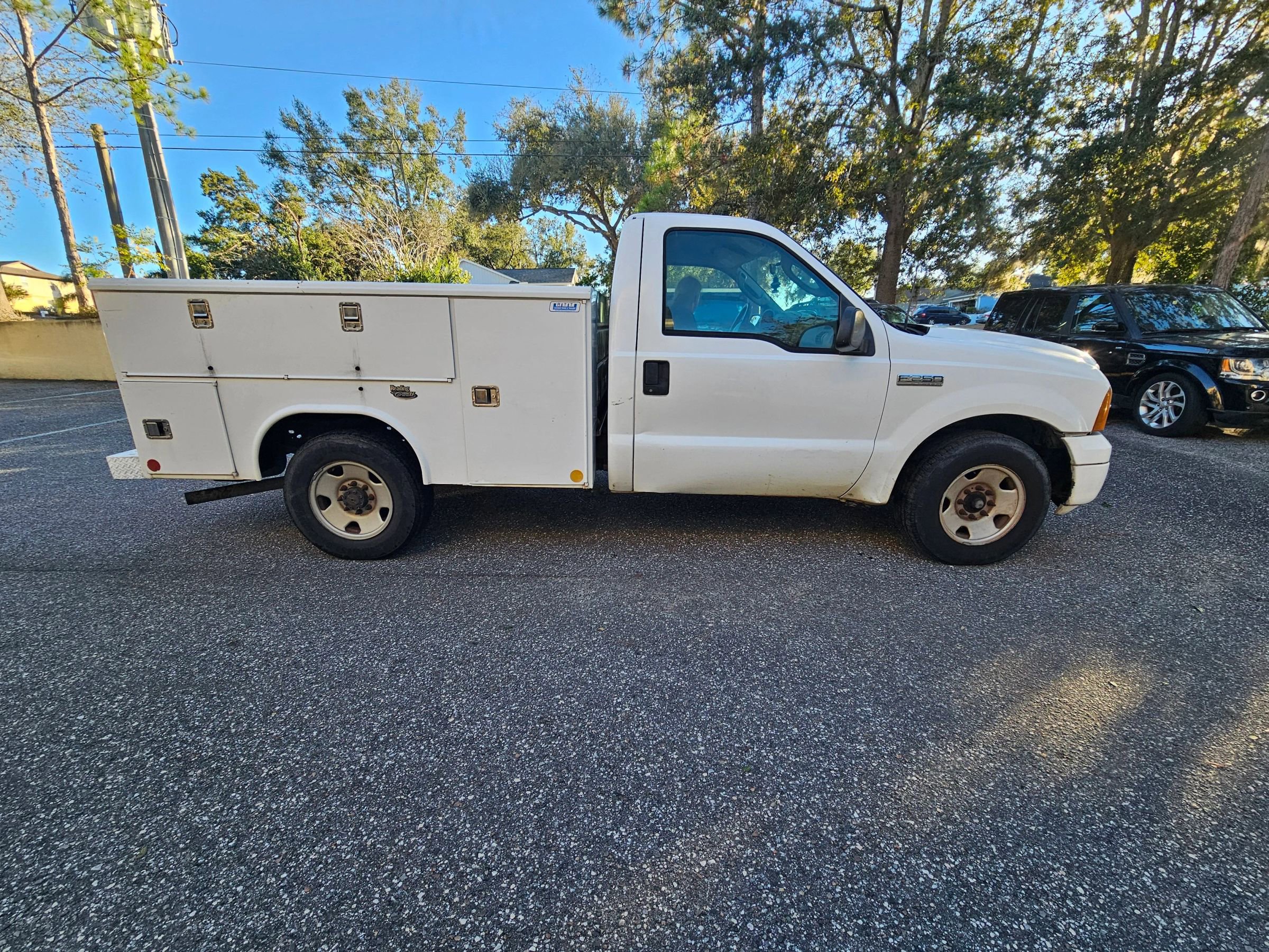 Used 2005 Ford F250 XL image 4