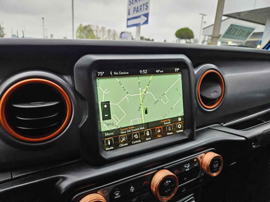 Used 2022 Jeep Gladiator Mojave w/ Cold Weather Group AWD/4WD image 22
