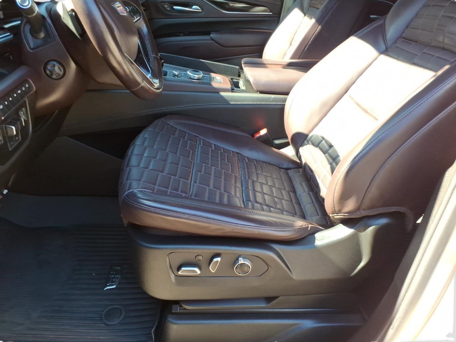 Certified 2024 Cadillac Escalade Sport Platinum w/ LPO, ONYX Package AWD/4WD image 15