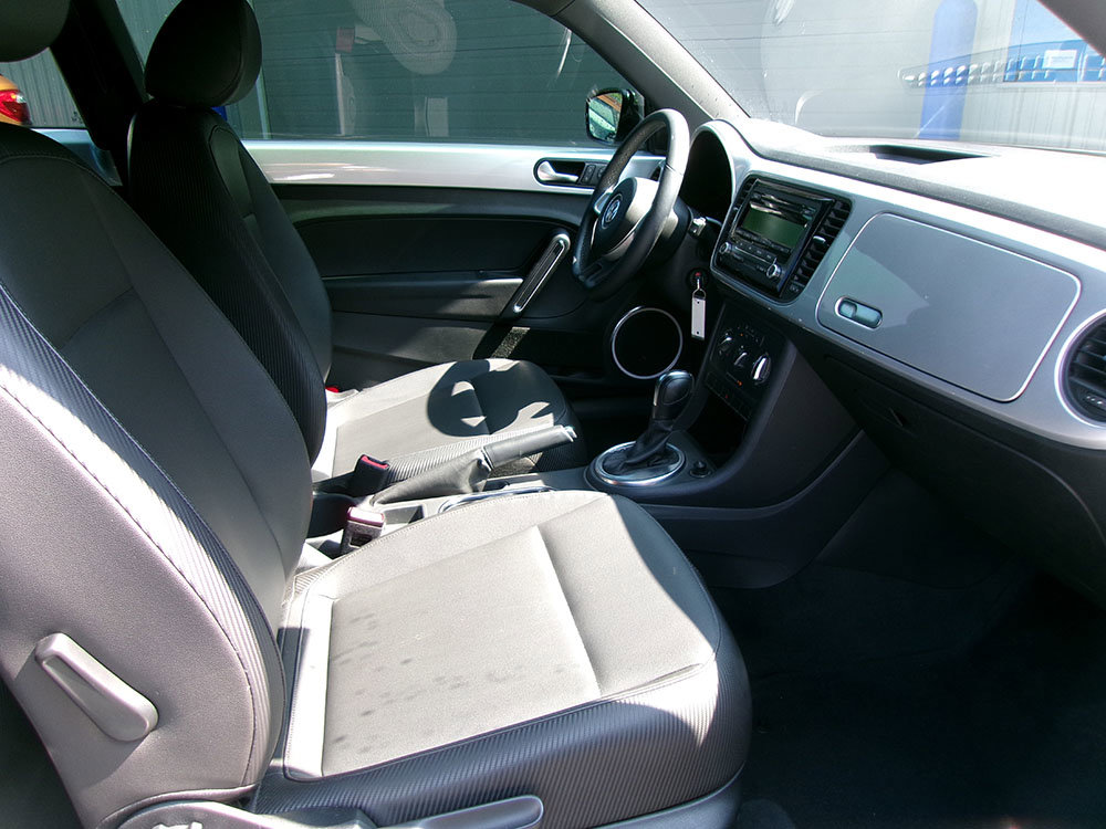 Used 2012 Volkswagen Beetle 2.5 FWD image 8