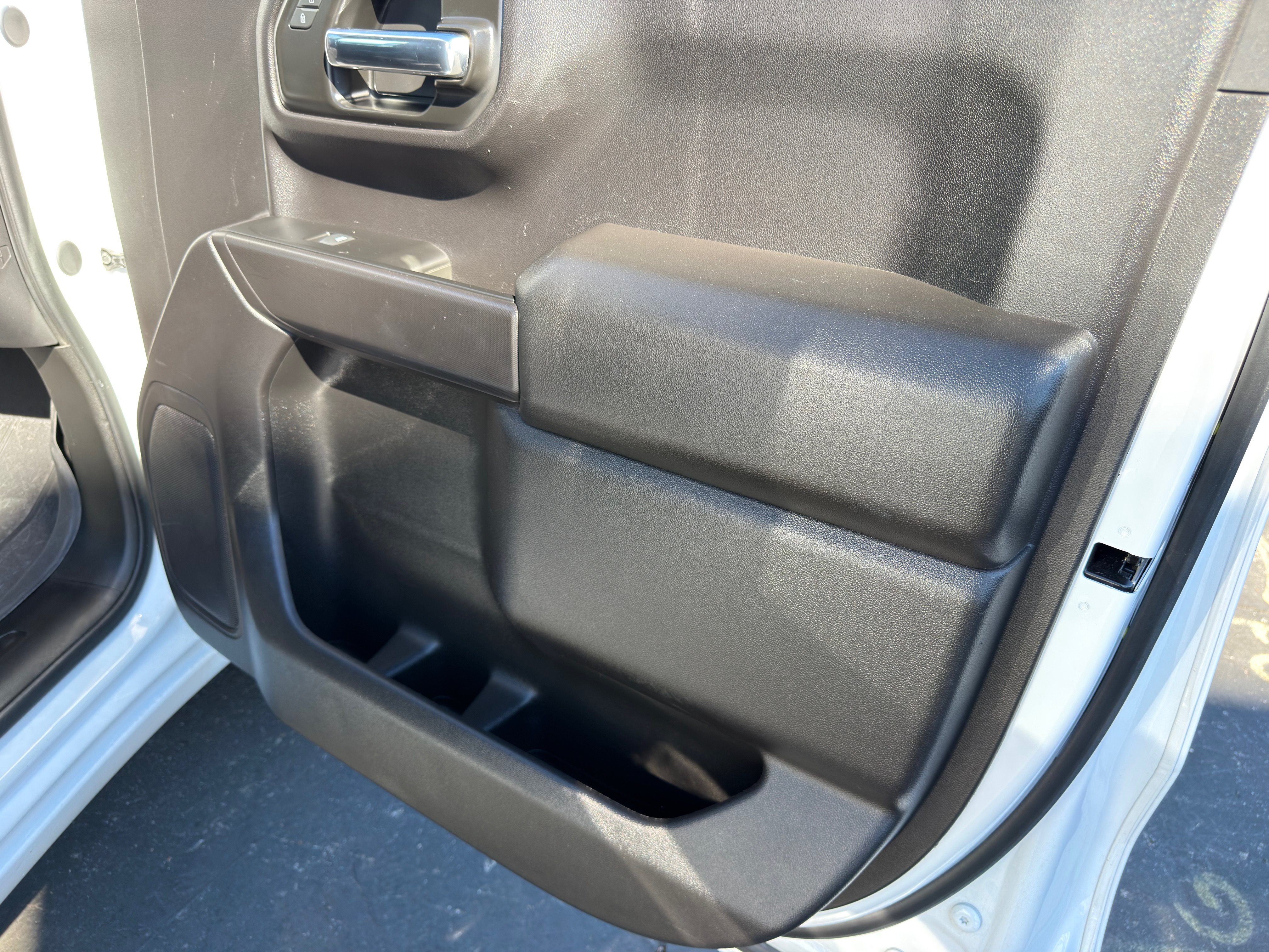 Used 2024 Chevrolet Silverado 1500 Custom w/ LPO, Dark Essentials Package RWD image 11