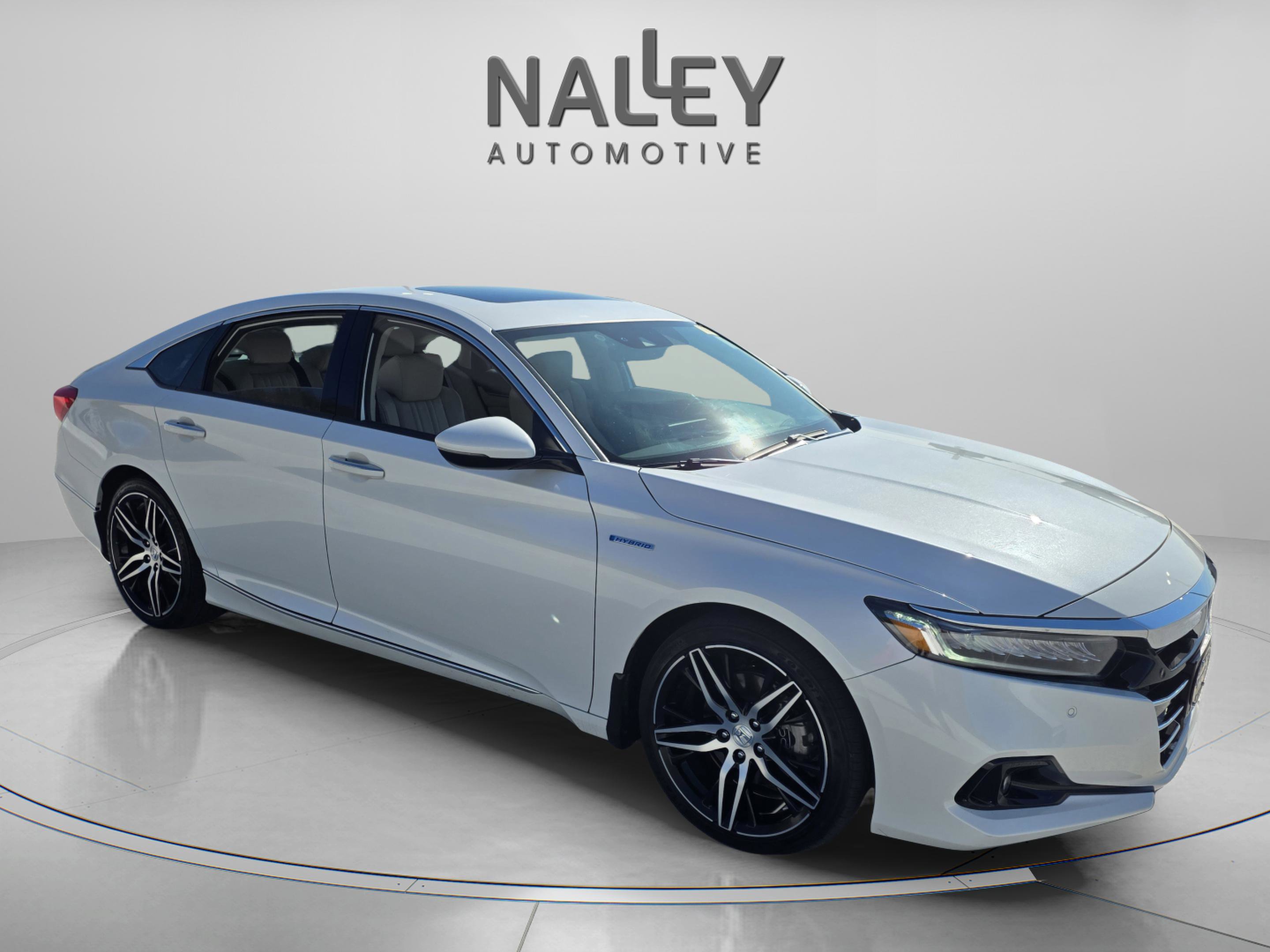 Used 2022 Honda Accord Touring image 6