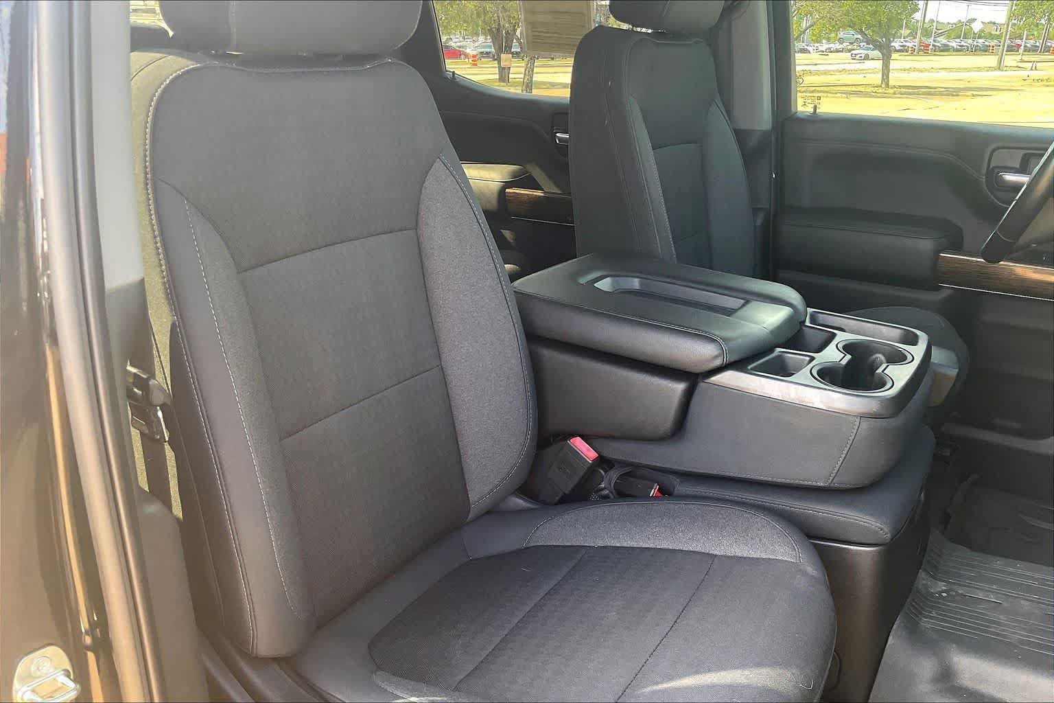 Used 2019 GMC Sierra 1500 SLE w/ SLE Value Package AWD/4WD image 12