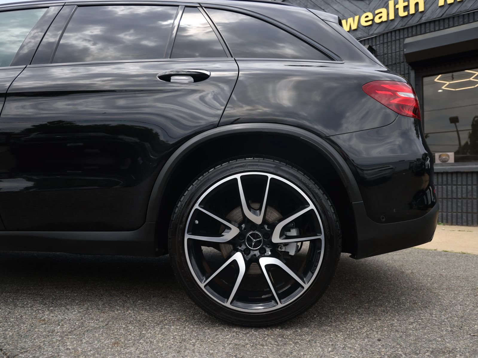 Used 2019 Mercedes-Benz GLC 43 AMG 4MATIC image 11