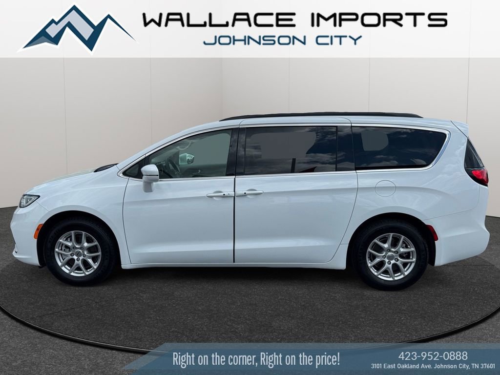 Used 2022 Chrysler Pacifica Touring-L FWD video 1