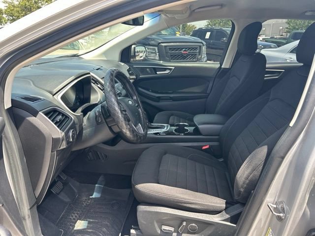 Used 2018 Ford Edge SEL w/ Ford Safe & Smart Package FWD image 21