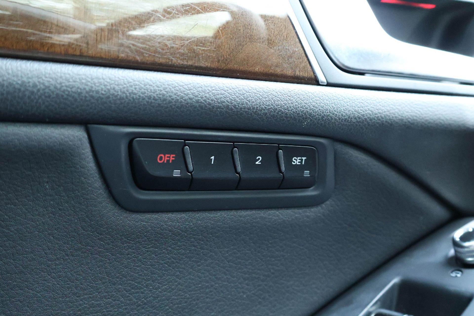 Used 2017 Audi Q5 2.0T Premium Plus w/ Technology Package image 25