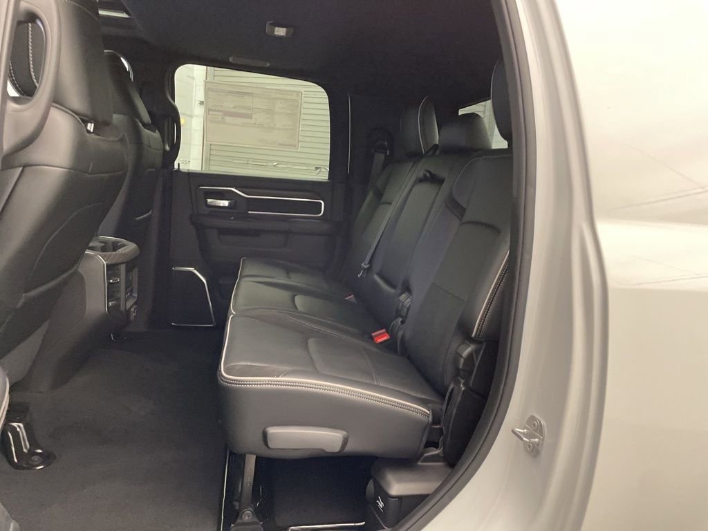 New 2026 RAM 2500 Laramie AWD/4WD image 21