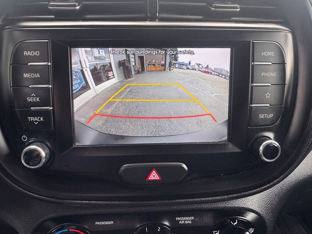 Used 2021 Kia Soul LX image 25