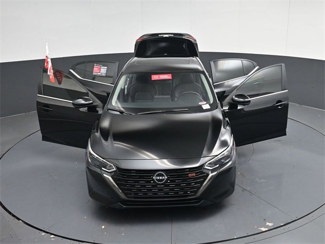 Used 2025 Nissan Sentra SR w/ SR Premium Package image 56