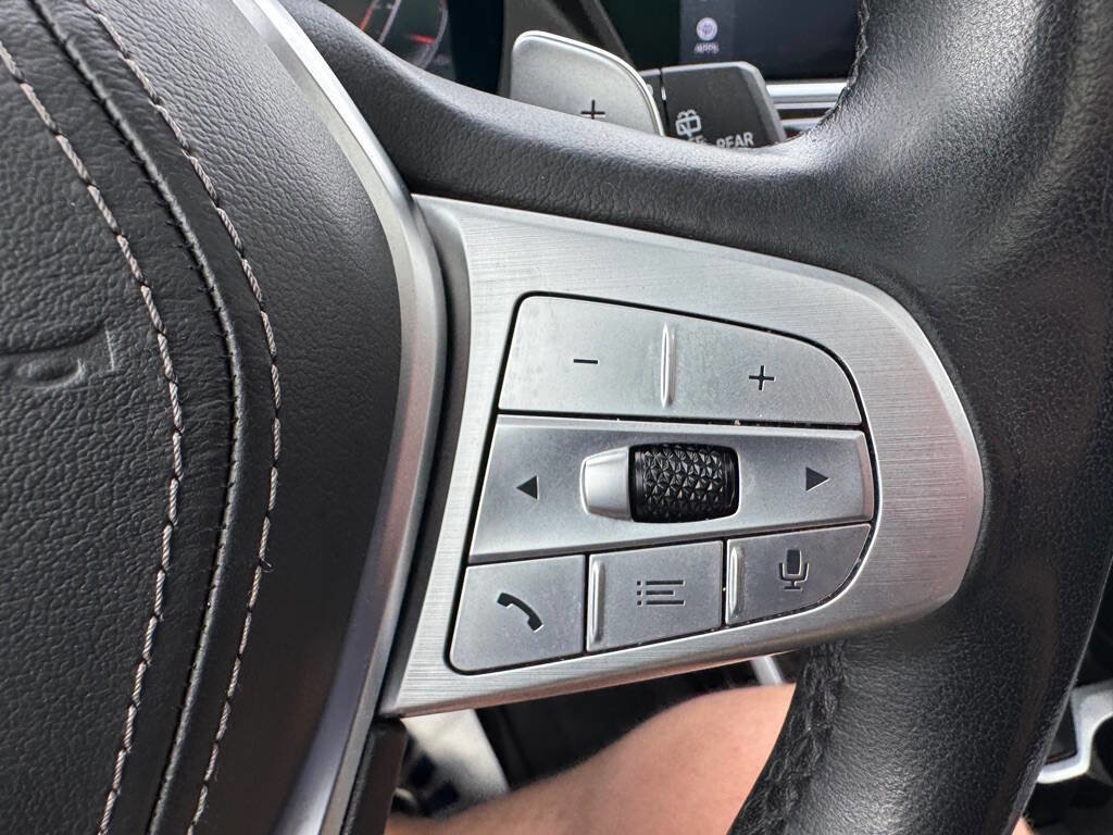 Used 2020 BMW X7 xDrive40i w/ Cold Weather Package image 19