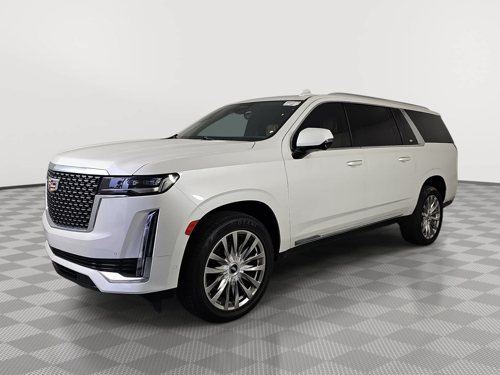 Used 2021 Cadillac Escalade ESV Premium Luxury AWD/4WD image 4