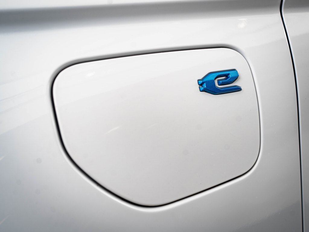 Used 2023 Jeep Grand Cherokee 4WD 4xe image 9