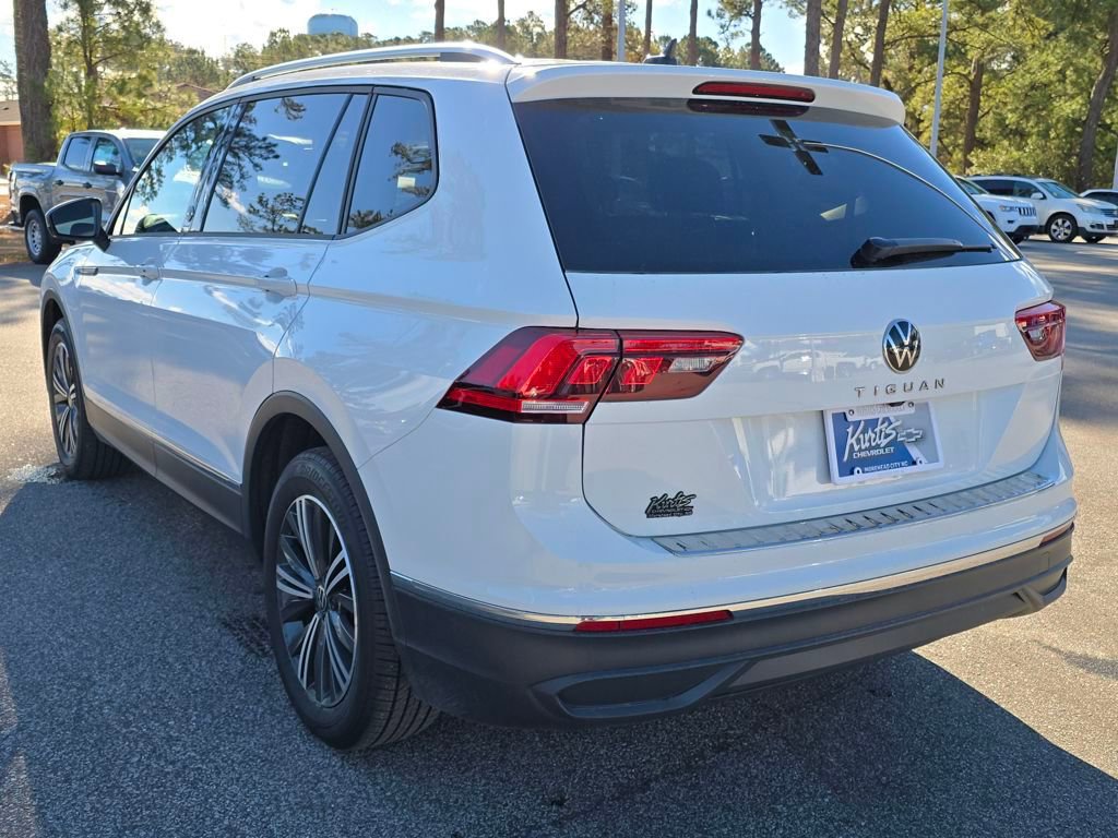 Used 2024 Volkswagen Tiguan Wolfsburg Edition image 3