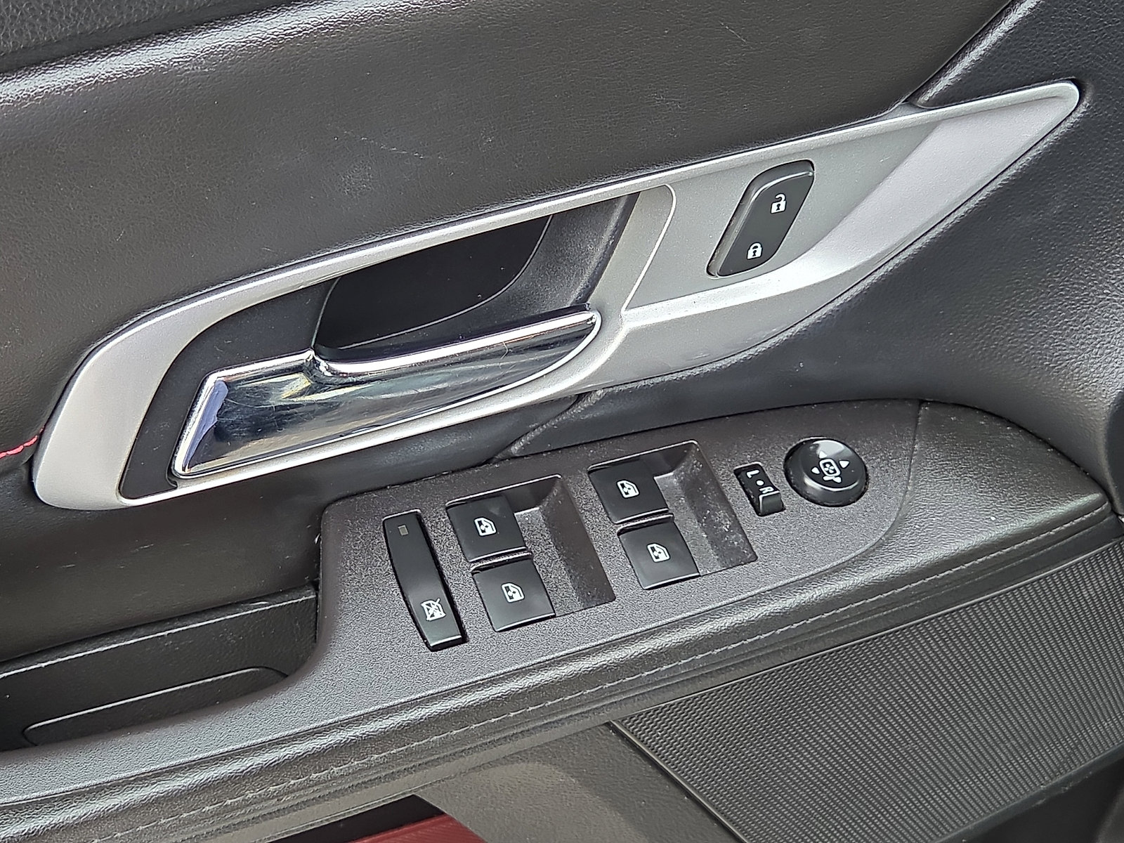 Used 2017 GMC Terrain SLE FWD image 13