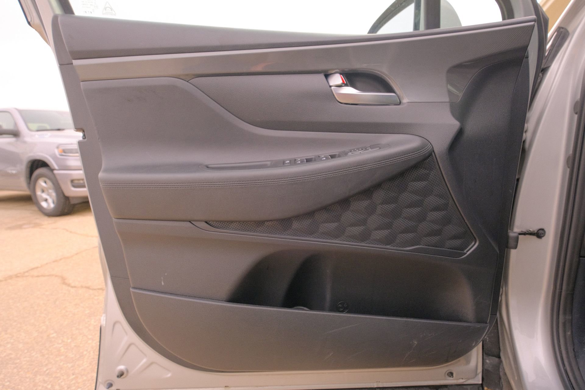 Used 2023 Hyundai Santa Fe SEL Convenience image 25