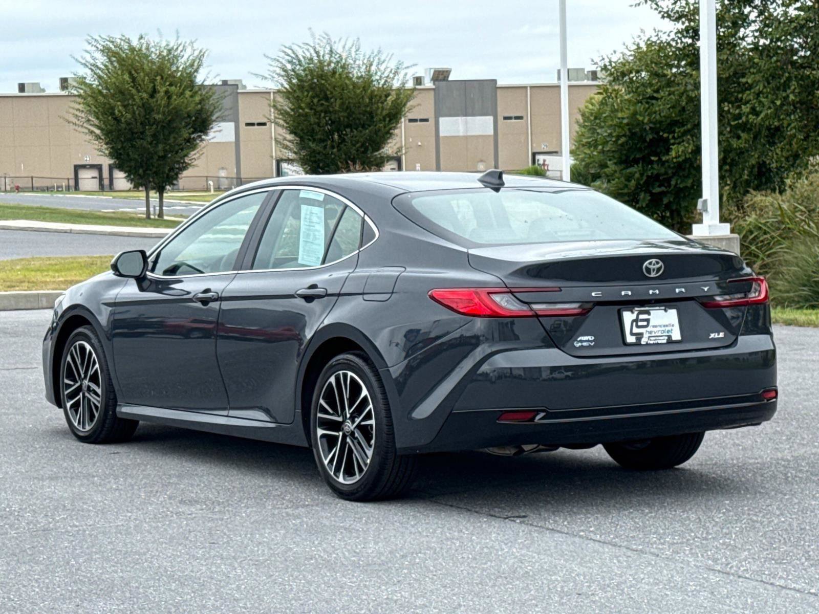 Used 2025 Toyota Camry XLE image 26
