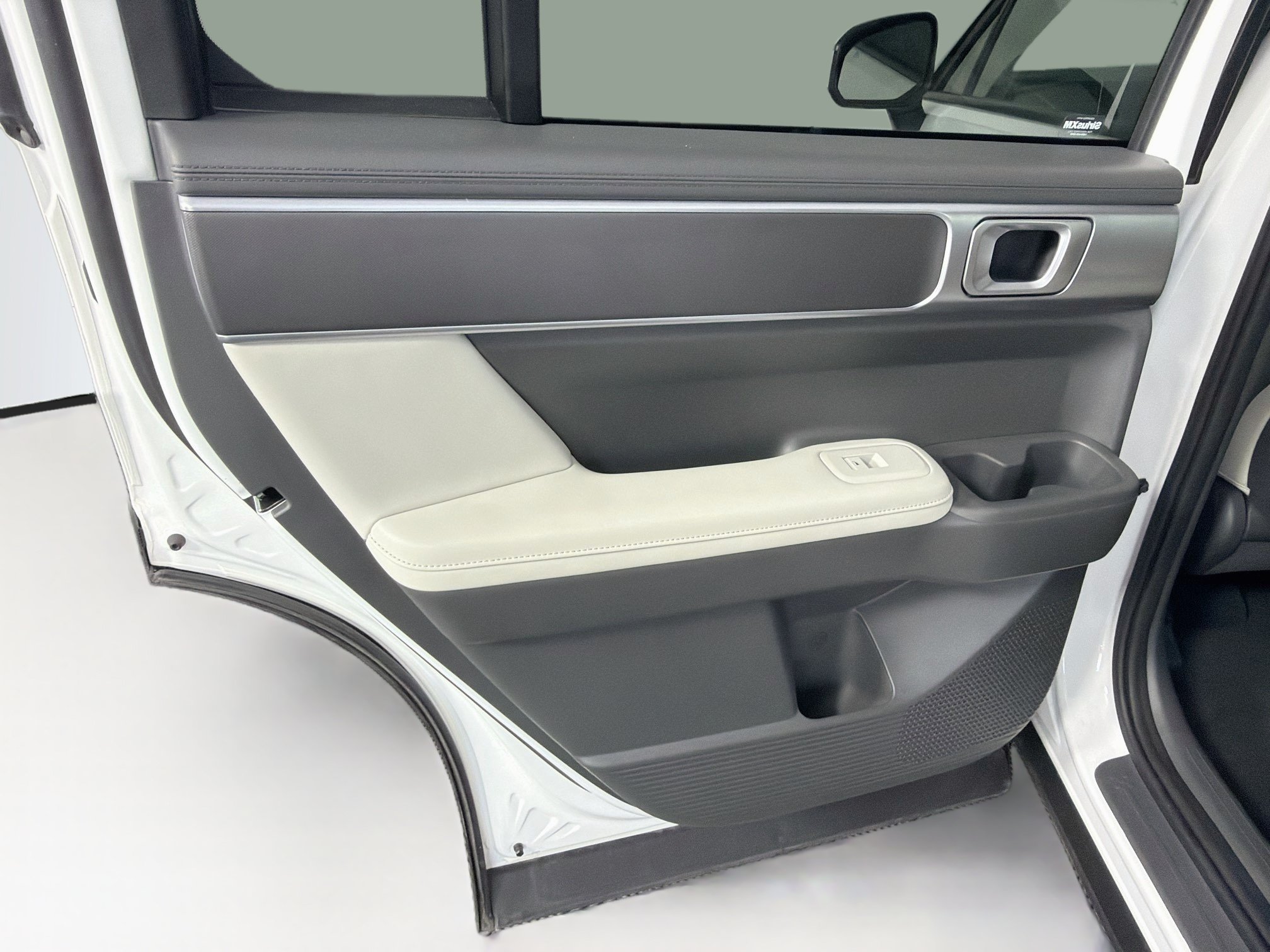 Used 2026 Hyundai Santa Fe SEL FWD image 27