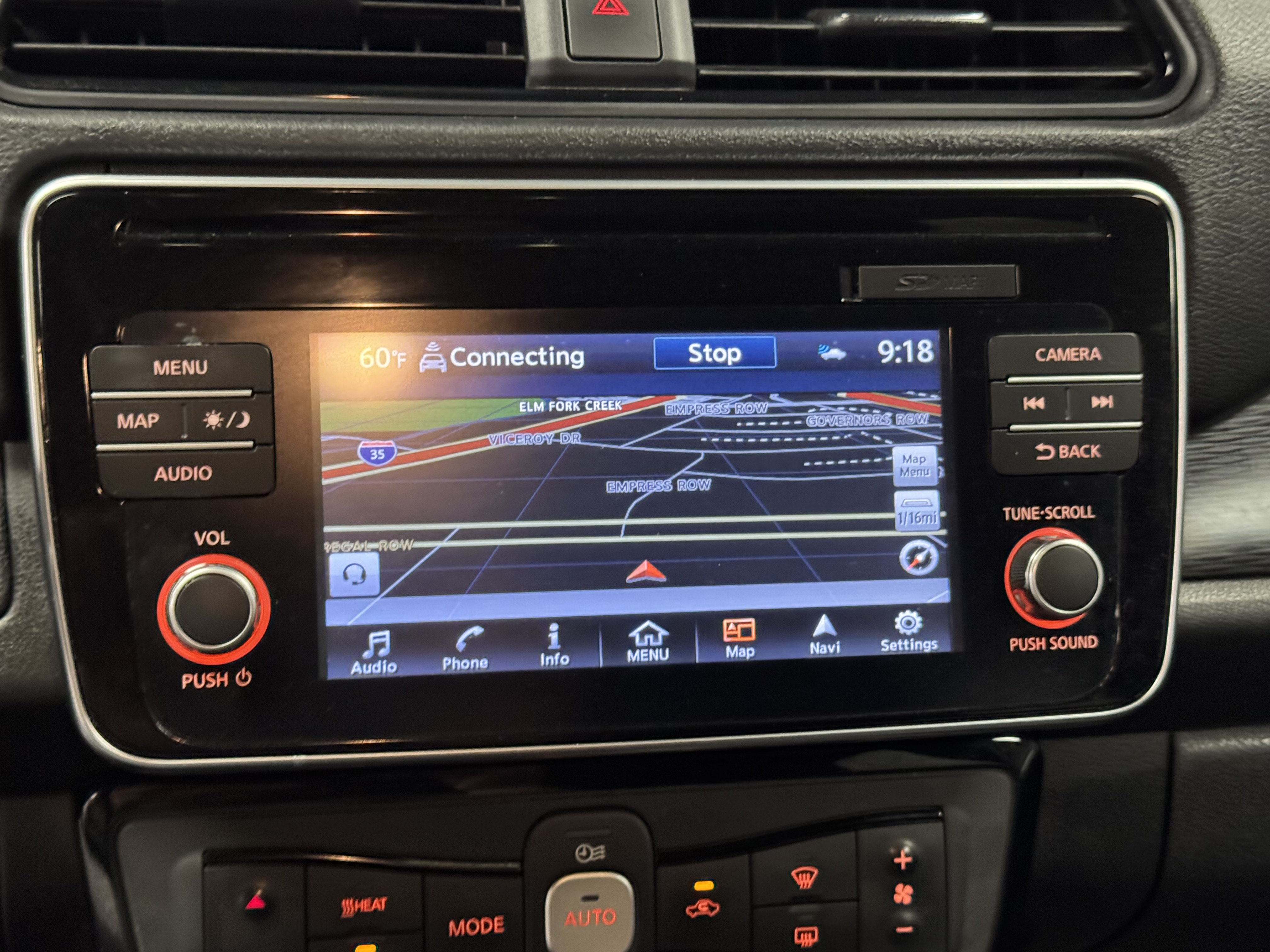Used 2018 Nissan Leaf SV w/ SV Technology Package FWD image 14