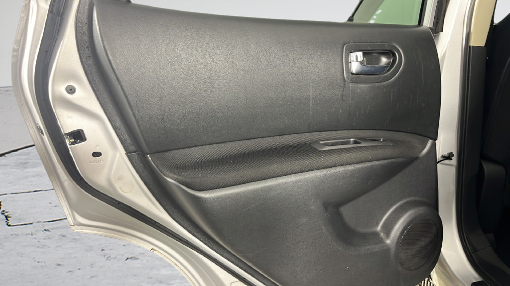 Used 2013 Nissan Rogue S w/ Special Edition Pkg AWD/4WD image 17