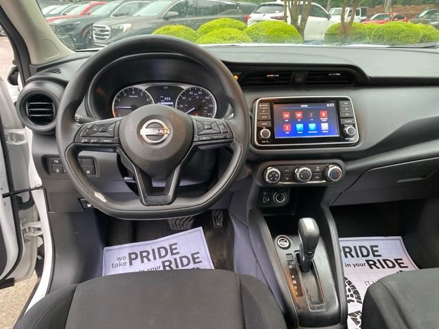 Used 2023 Nissan Kicks S FWD image 8