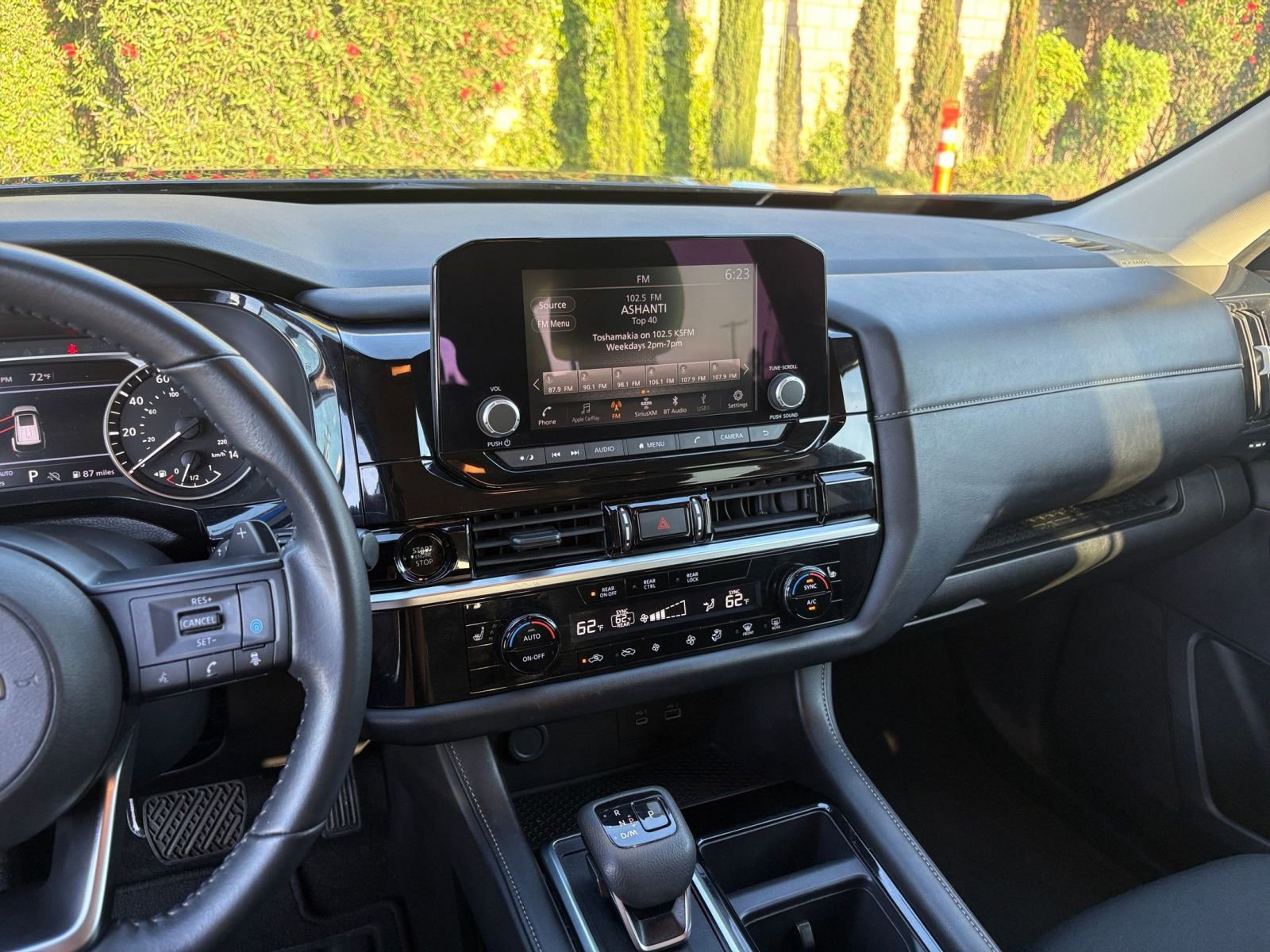 Used 2025 Nissan Pathfinder SV AWD/4WD image 17