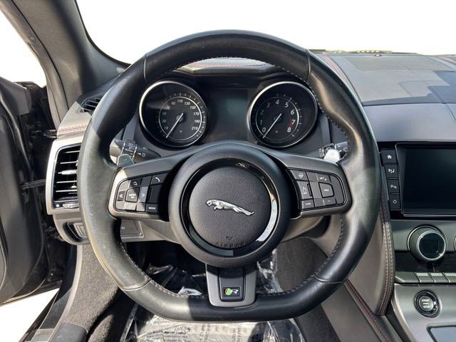 Used 2017 Jaguar F-TYPE R image 15