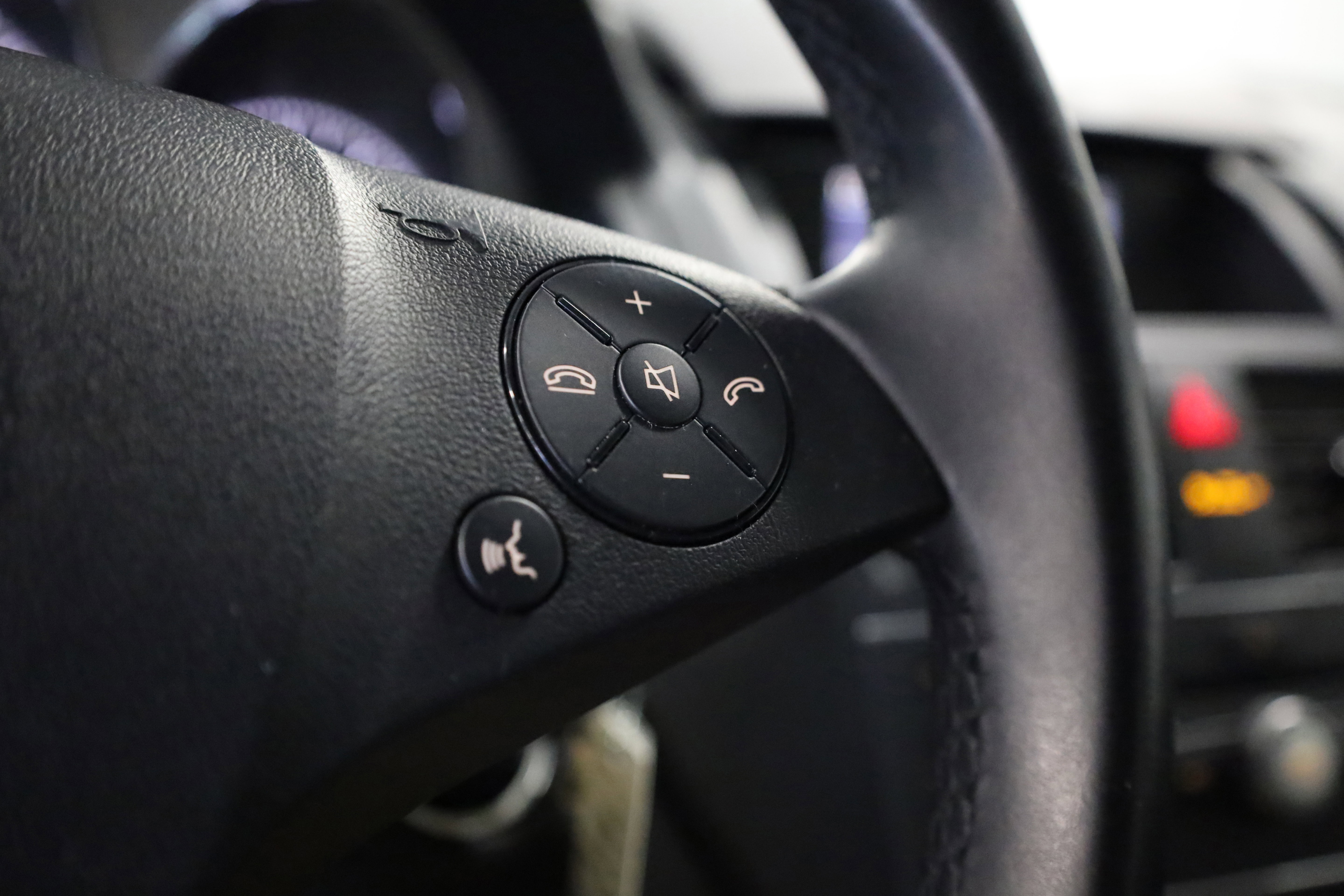 Used 2011 Mercedes-Benz C 300 4MATIC Sedan image 22