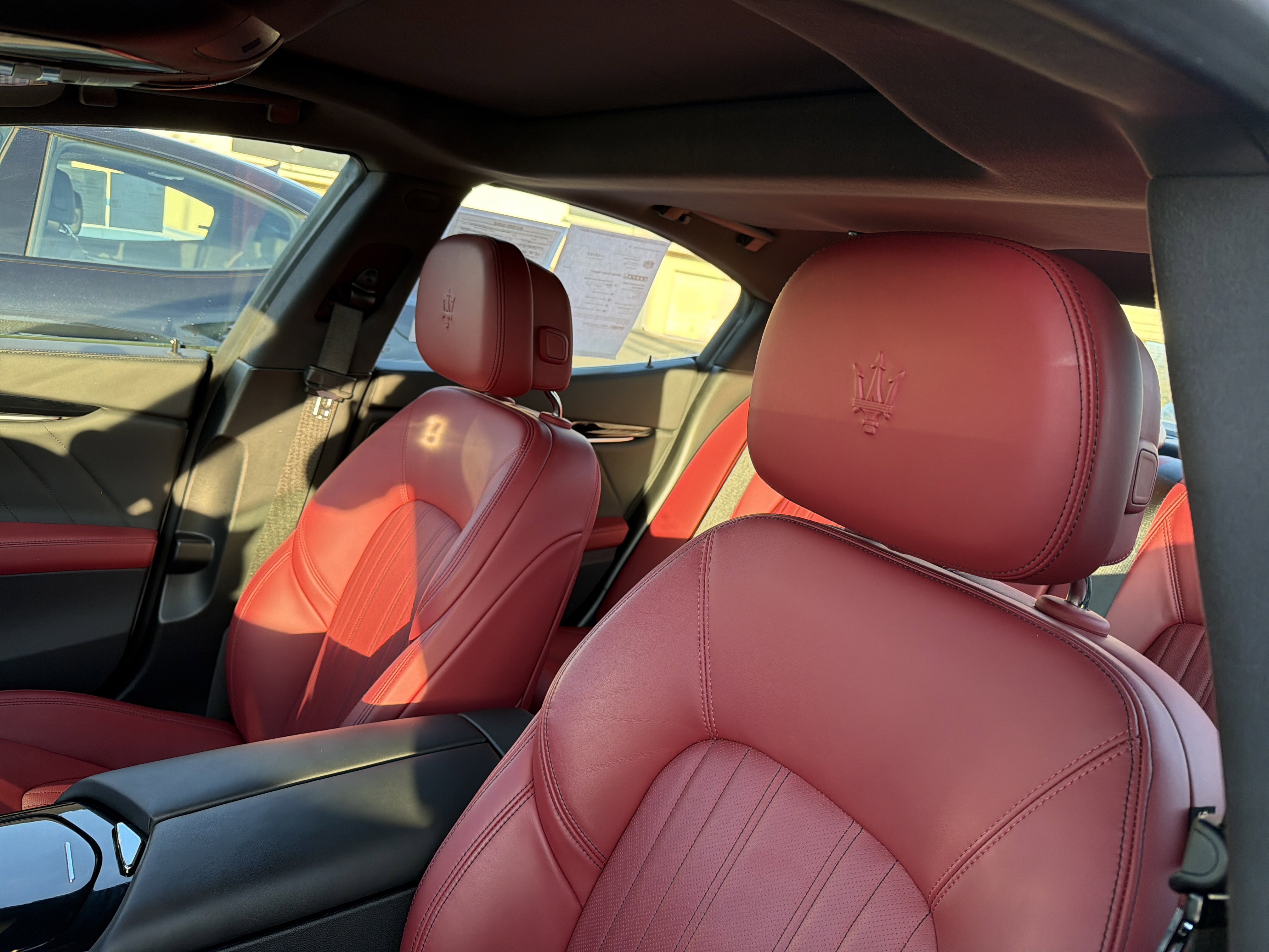 Used 2023 Maserati Ghibli Modena Q4 image 9