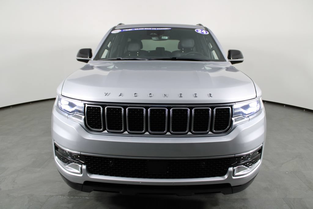 Used 2024 Jeep Wagoneer 4WD w/ Premium Group I image 12