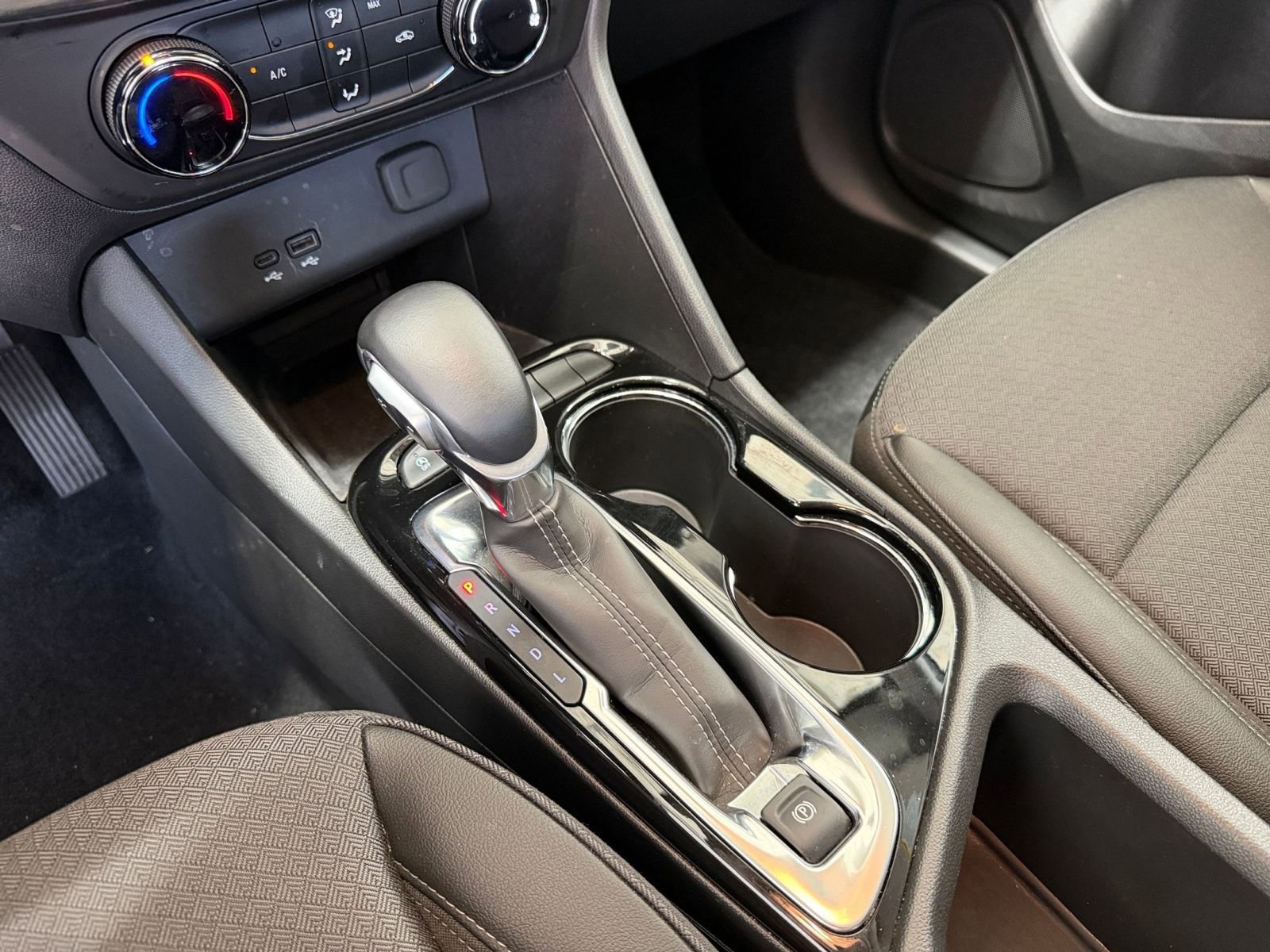 Used 2025 Buick Encore GX Preferred image 39