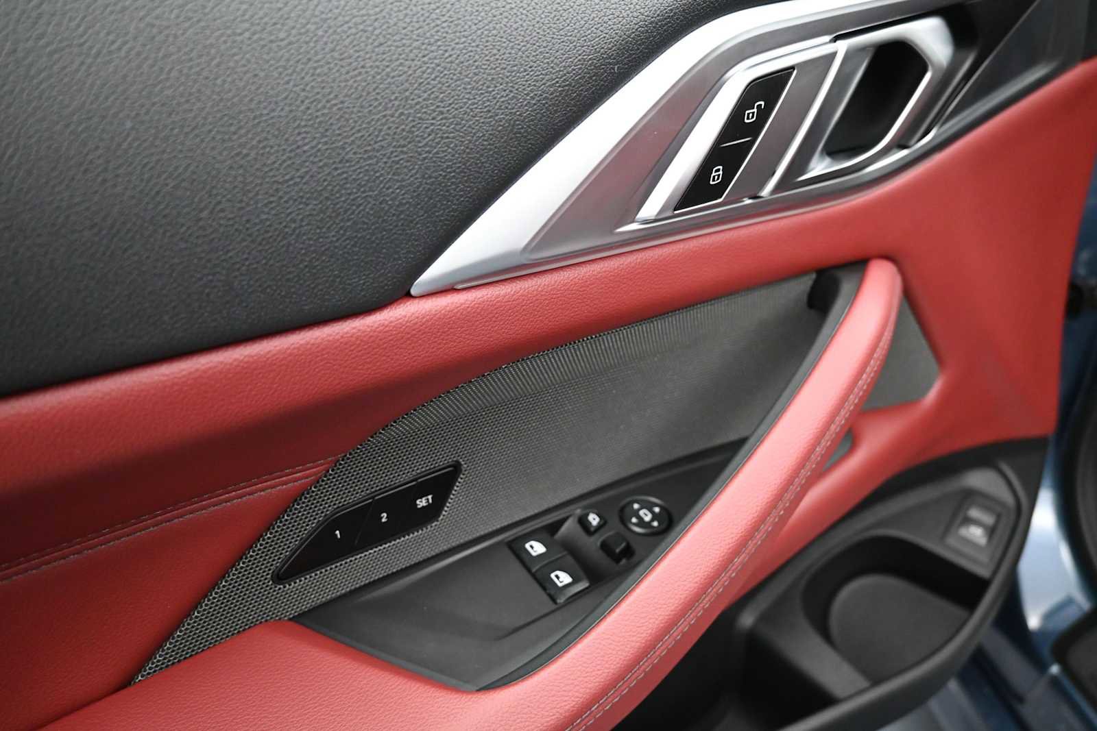 Used 2024 BMW 430i Coupe w/ M Sport Package RWD image 9