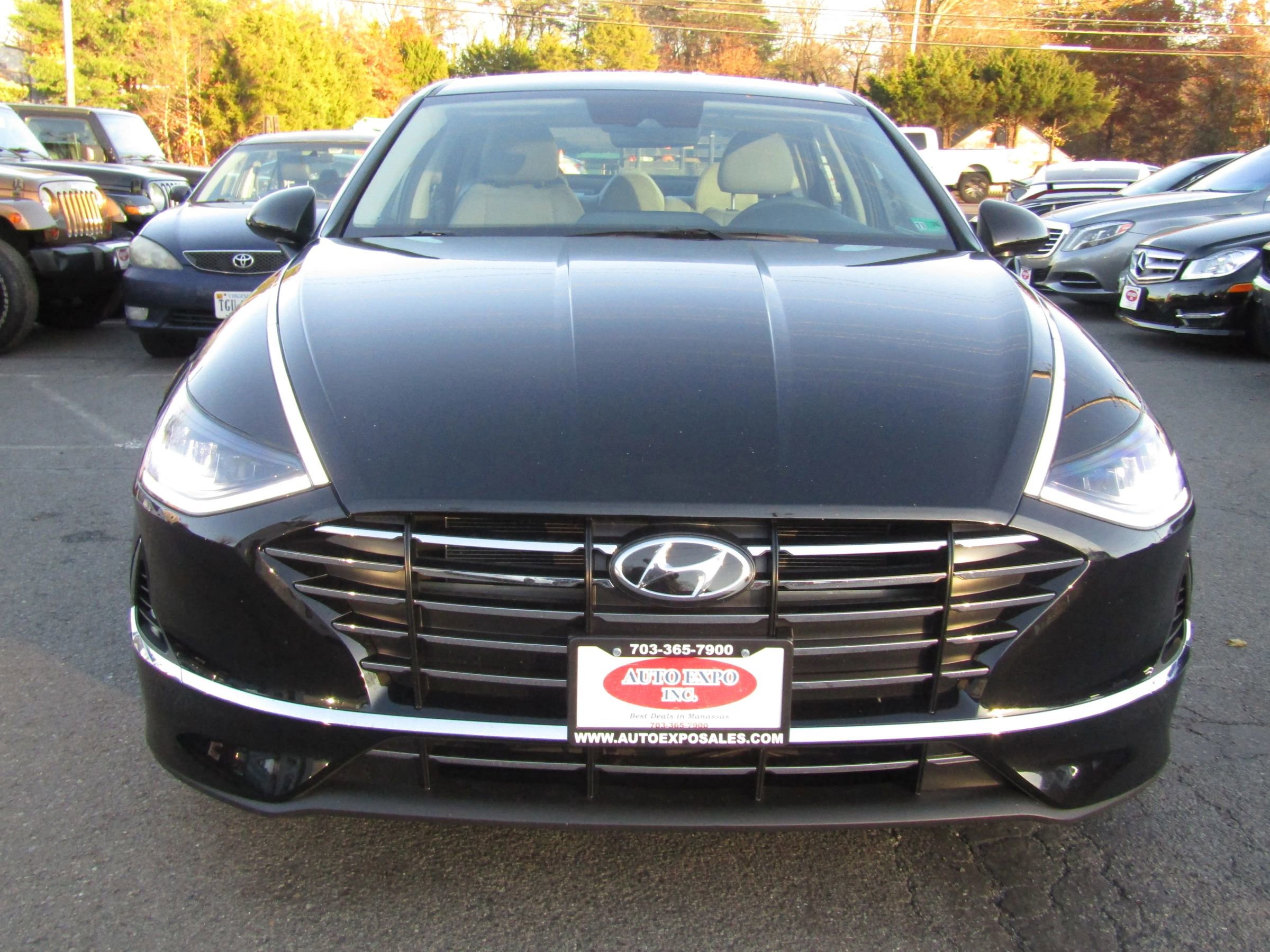 Used 2022 Hyundai Sonata SE FWD image 2