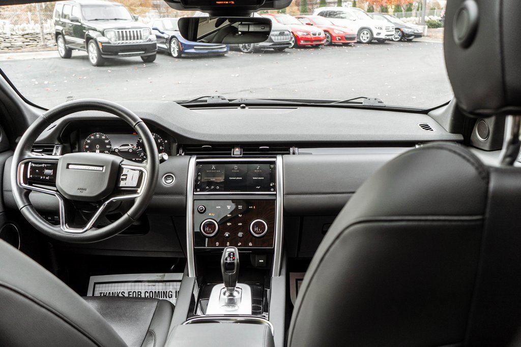 Used 2023 Land Rover Discovery Sport SE image 8
