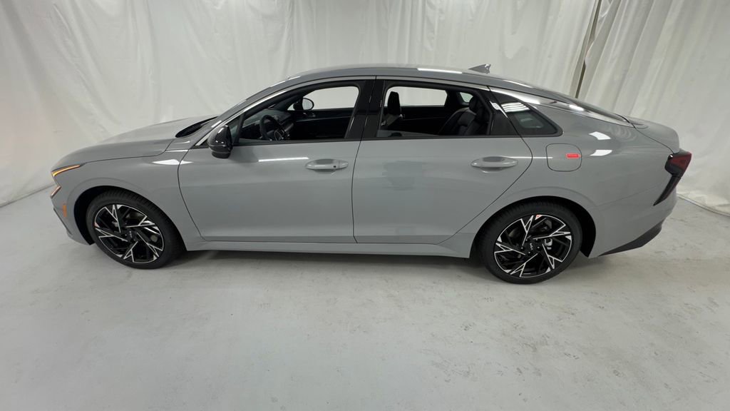New 2026 Kia K5 GT-Line image 6