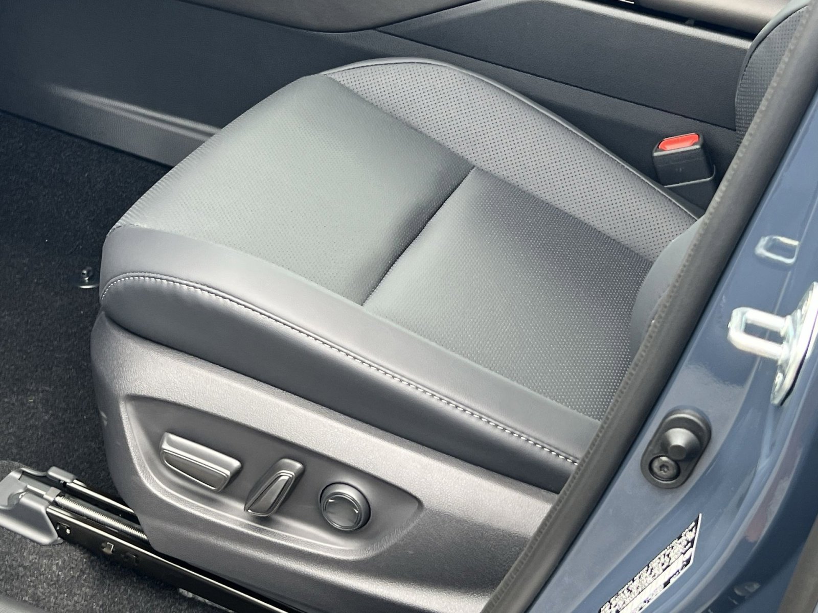 New 2026 Toyota Crown Nightshade image 8