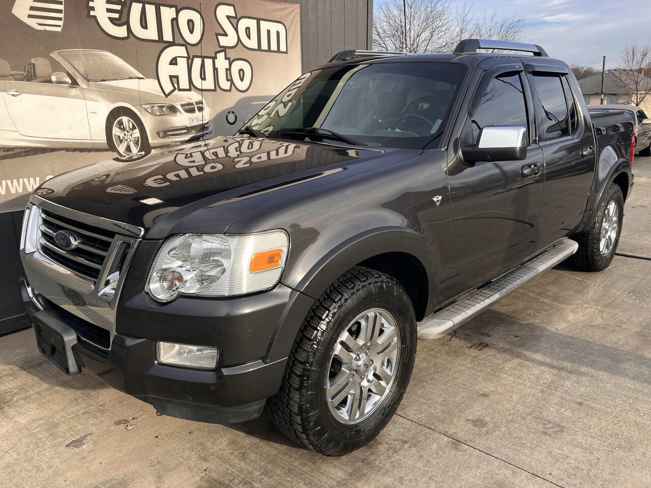 Used 2007 Ford Explorer Sport Trac Limited image 2