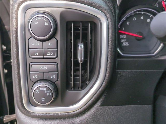 Certified 2019 Chevrolet Silverado 1500 LT w/ All-Star Edition image 18