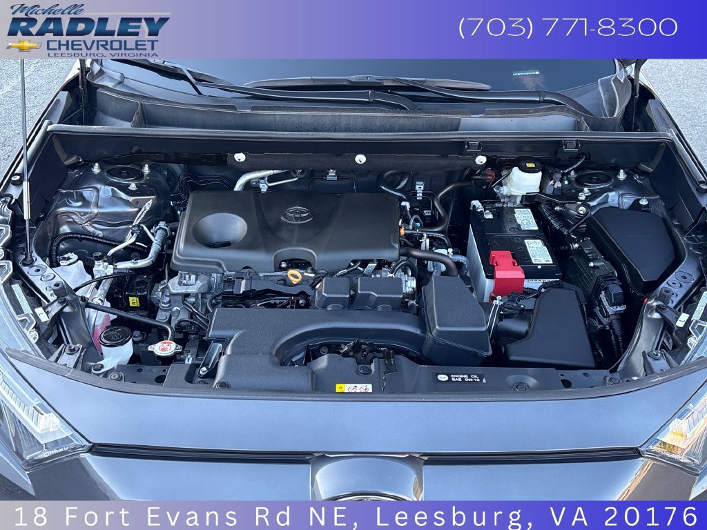 Used 2025 Toyota RAV4 LE AWD/4WD image 10