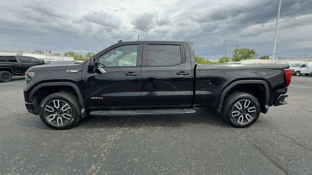 Used 2023 GMC Sierra 1500 AT4 w/ AT4 Preferred Package AWD/4WD image 5