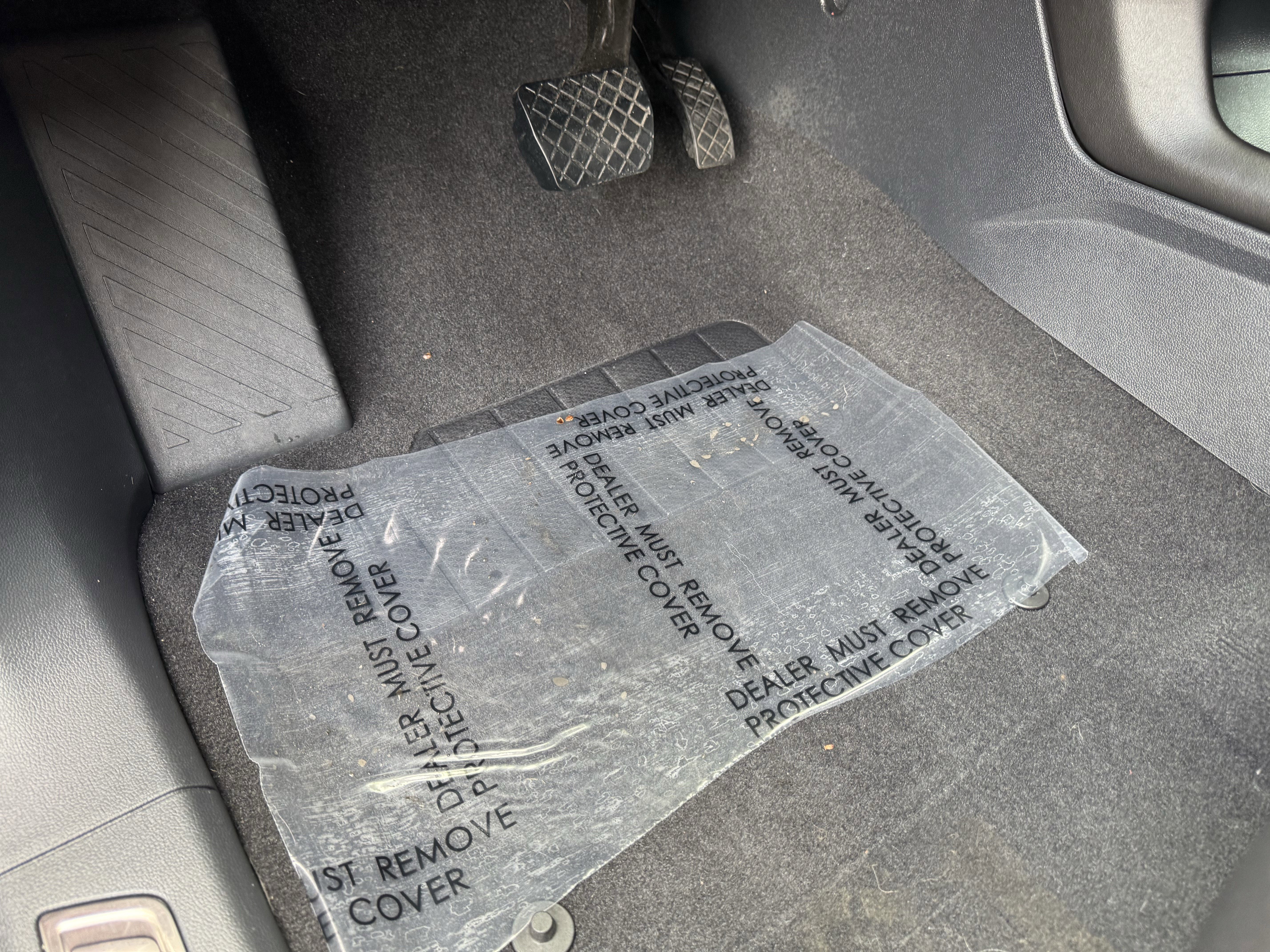 Used 2025 Volkswagen Atlas SE image 19