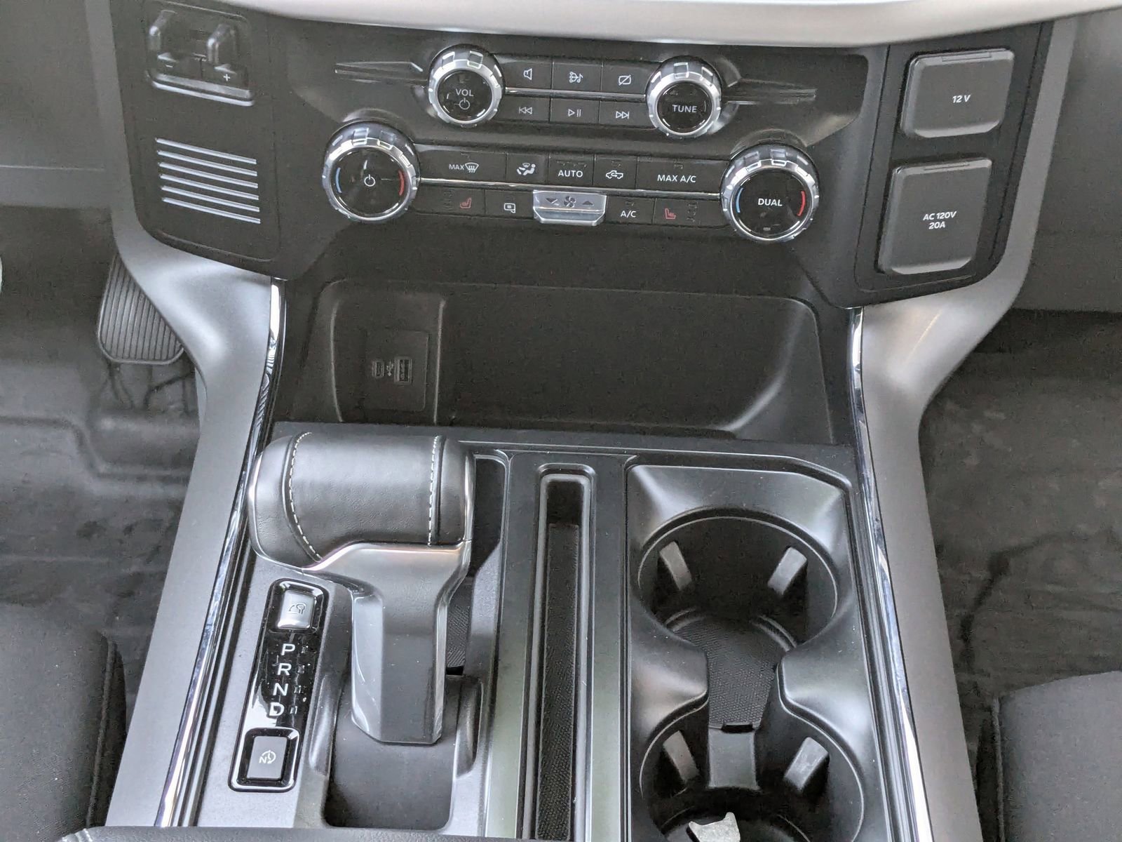 New 2023 Ford F150 Lightning Pro w/ Tow Technology Package image 19