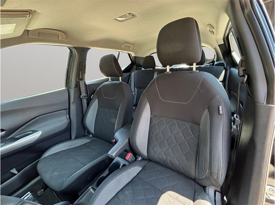 Used 2020 Nissan Kicks SV FWD image 17