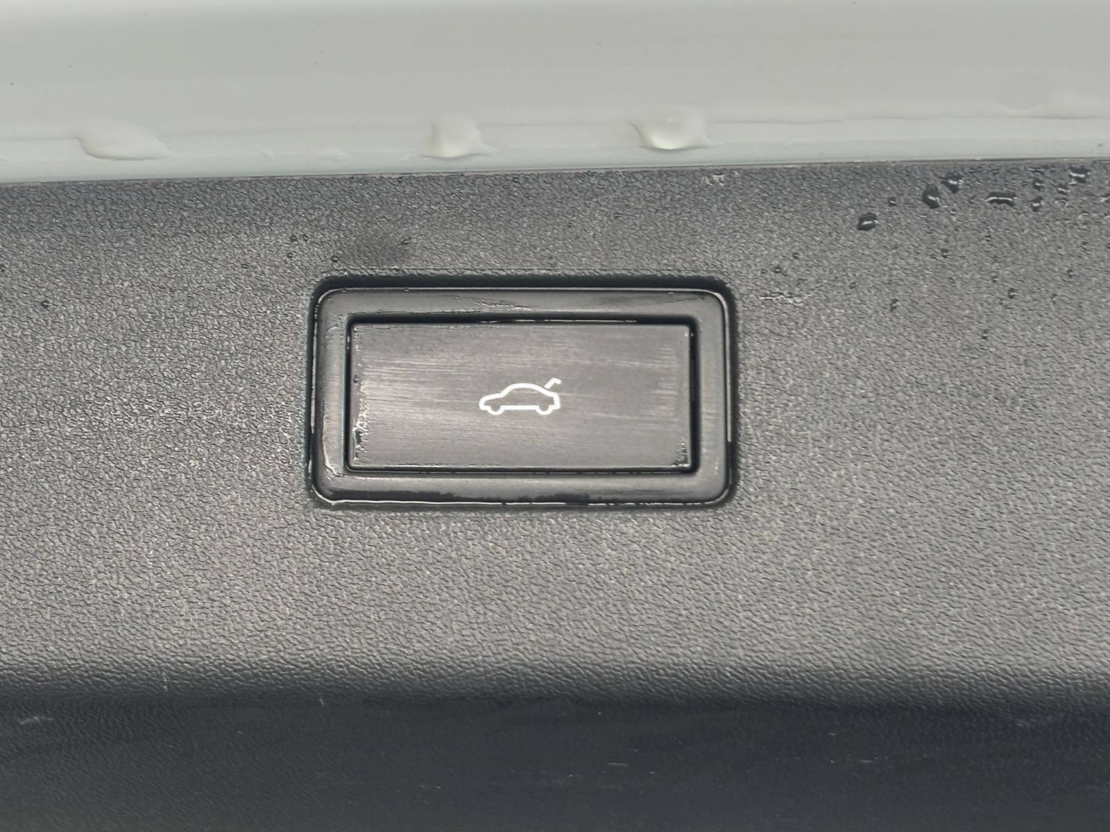 Used 2026 Volkswagen Tiguan SE AWD/4WD image 23