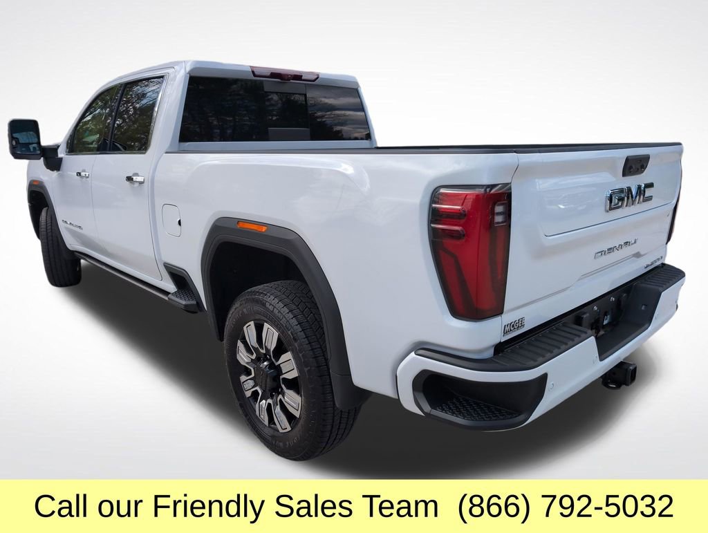 Used 2024 GMC Sierra 2500 Denali w/ Denali Reserve Package AWD/4WD image 3